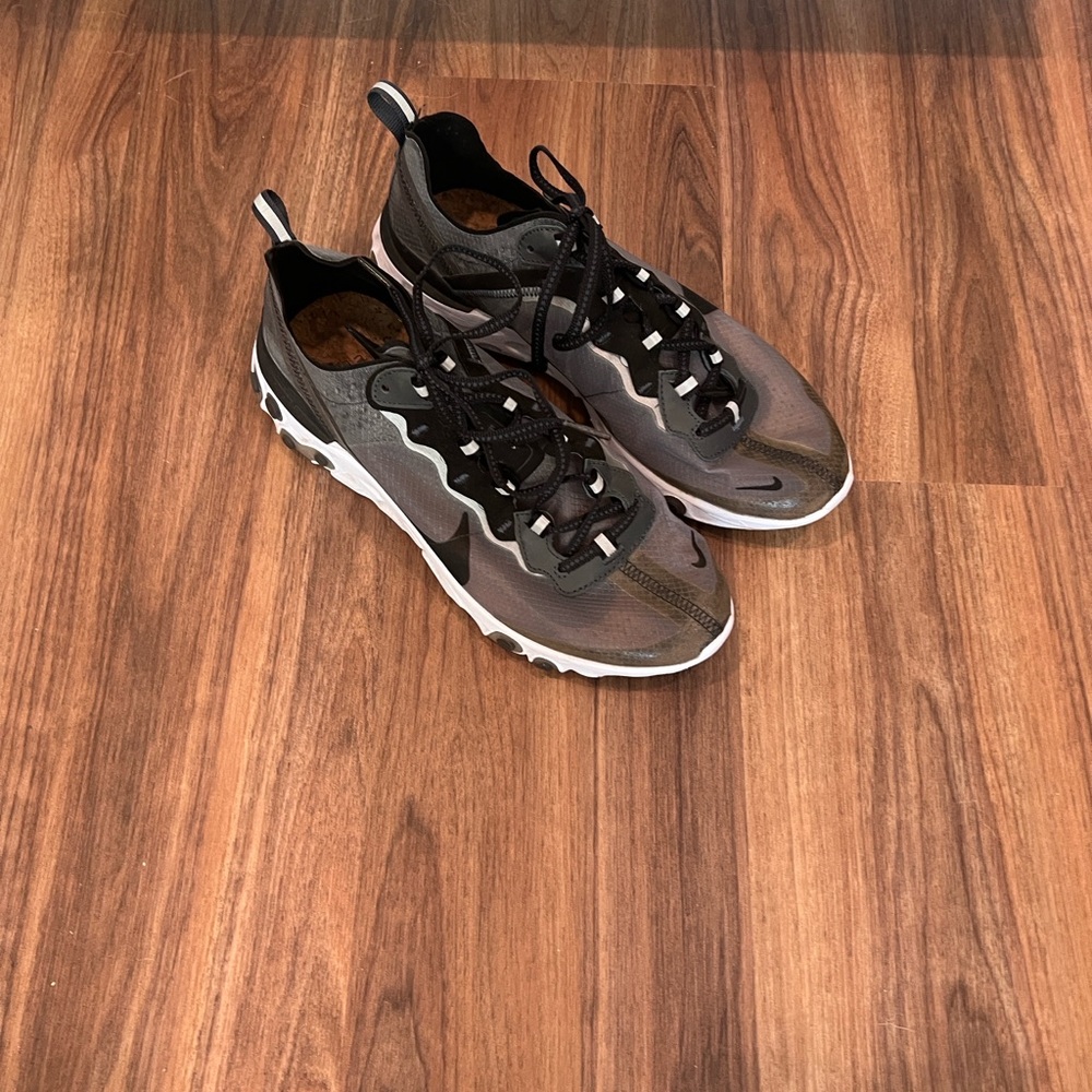 Nike React Black Element 87 Sneakers
